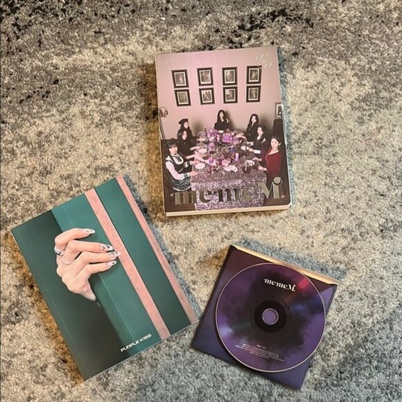 Purple Kiss third mini album, "memeM." - Picture 2 of 4